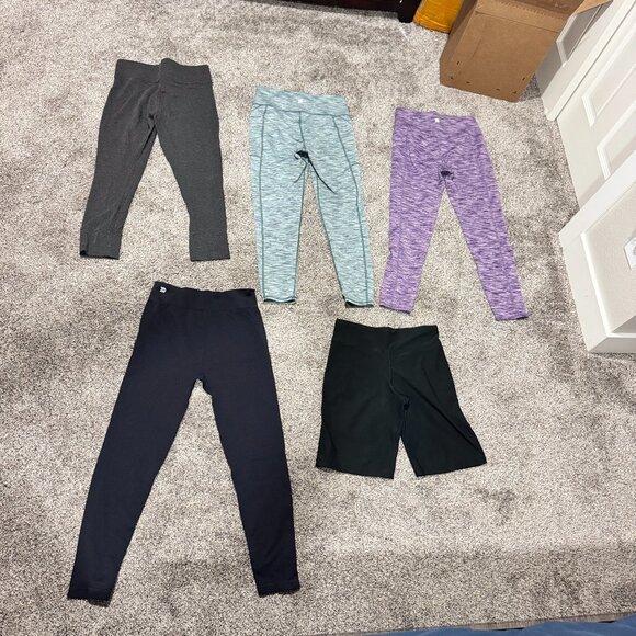 Lot of 5 Women's Small Athletic Workout 4 Pants 1 Short gmceglobaltrading - Picture 1 of 8